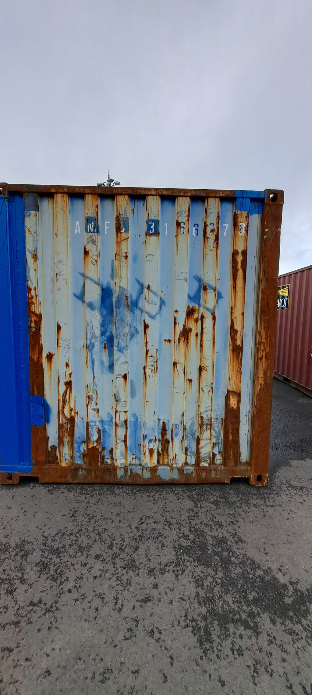20ft AMFU3166278 - 250.000 kr + vsk